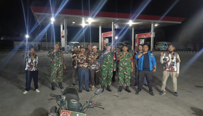 Patroli Humanis, TNI dan Komponen Masyarakat Jaga Keamanan di Kecamatan Raya