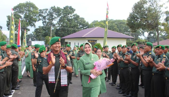 Dandim 0207/Simalungun Ikuti Tradisi Penyambutan Pejabat Baru Danrem 022/Pantai Timur