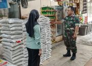 Babinsa Koramil 07/Bosar Maligas Jalin Silaturahmi dan Pantau Sembako di Awal Tahun 2026