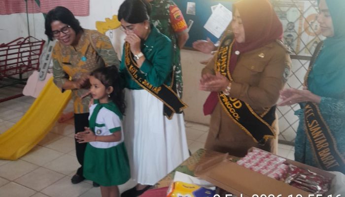 Babinsa Dampingi Kunjungan Kerja Ibu Pembina PAUD di PAUD SAB, Tekankan Pentingnya Tumbuh Kembang Anak Sejak Dini