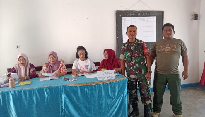 Babinsa Tanah Jawa Pastikan Pemilihan Kepling IV Berlangsung Aman dan Kondusif