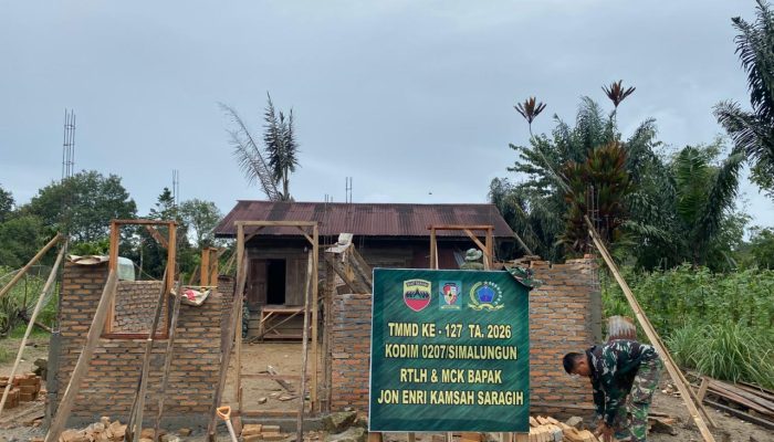 SATGAS TMMD KE-127 KODIM 0207/SIMALUNGUN KEBUT PEMBANGUNAN RTLH DI NAGORI BHAPAL