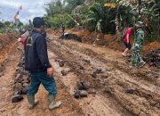 Satgas TMMD ke-127 Kodim 0207/Simalungun dan Warga Kompak Lanjutkan Pekerjaan Telford di Nagori Bahapal