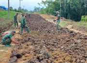 Satgas TMMD Ke-127 Kembali Tancap Gas, Lanjutkan Penyusunan Batu di Nagori Limag