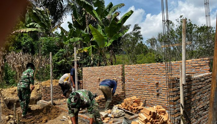 Satgas TMMD ke-127 Kebut Pembangunan MCK di Nagori Limag, Kualitas Tetap Jadi Prioritas