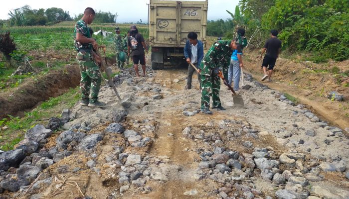 Satgas TMMD ke-127 Kodim 0207/Simalungun Percepat Pengerasan Jalan di Nagori Bahapal