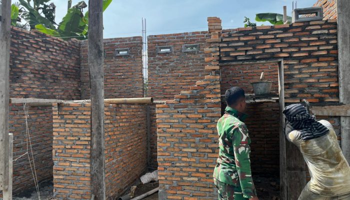 Pembangunan MCK TMMD ke-127 di Nagori Lima Terus Dikebut, Dinding Bata Kini Sudah Melewati Tinggi Orang Dewasa