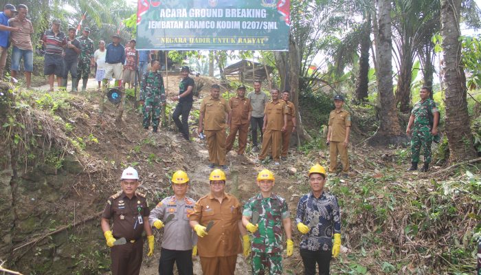 Kodim 0207/Simalungun Melaksanakan Ground Breaking Pembangunan Jembatan Merah Putih Dan Bakti sosial dalam rangka HUT Persit Ke-80