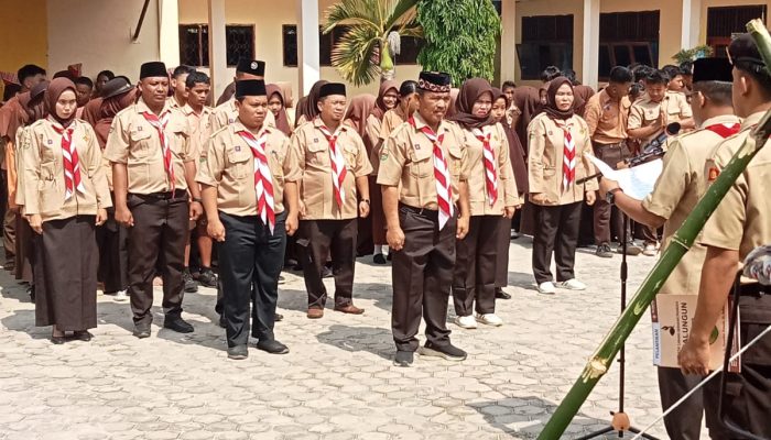 Babinsa Hadiri Pelantikan Gudep Pramuka, Tanamkan Semangat Disiplin dan Kebersamaan Generasi Muda
