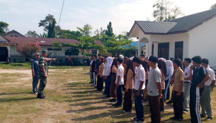 Tanamkan Disiplin dan Nasionalisme, Babinsa Latih Paskibra Gunung Malela untuk MTQ