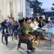 Babinsa Perdagangan Hadiri Pelepasan dan Pemberangkatan Calon Jamaah Haji Kecamatan Bandar Berlangsung Khidmat