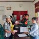Pastikan Tepat Sasaran, Babinsa Koramil 08/Bangun Awasi Penyaluran BLT-DD di Nagori Pamatang Silampuyang