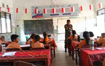 Tanamkan Nasionalisme Sejak Dini, Babinsa Kodim 0207/Simalungun Bekali Siswa SD Wawasan Kebangsaan