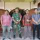 Jaga Kekhusyukan Ibadah, Babinsa Silau Kahean Turun Amankan Gereja GKPS Nagori Dolok