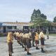 Bentuk Generasi Berkarakter, Babinsa Koramil Raya Tanamkan Disiplin dan Cinta Tanah Air
